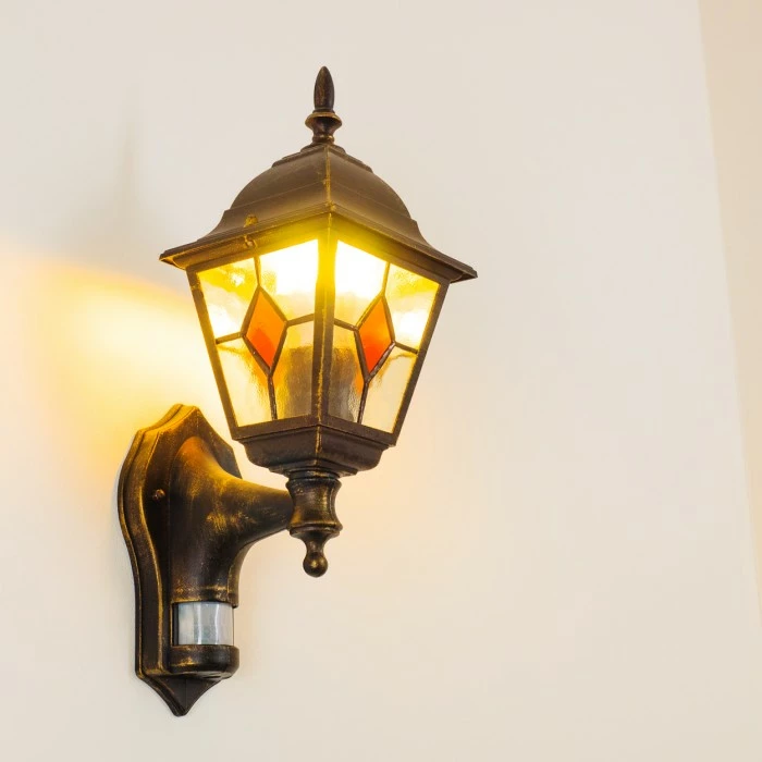 Hofstein Außenwandleuchte Antibes Braun, Gold, 1-flammig, Bewegungsmelder 9 Hofstein Außenwandleuchte Antibes Braun, Gold, 1-flammig, Bewegungsmelder – Bild 9