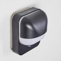 Hofstein Außenwandleuchte Caldes Schwarz, 1-flammig, Bewegungsmelder 22 Hofstein Außenwandleuchte Caldes Schwarz, 1-flammig, Bewegungsmelder -Außenleuchten Verkäufe aussenwandleuchte caldes h3399859 10