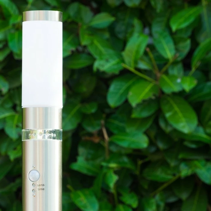 Hofstein Avize Außenstandleuchte Edelstahl, 1-flammig, Bewegungsmelder 7 Hofstein Avize Außenstandleuchte Edelstahl, 1-flammig, Bewegungsmelder – Bild 7