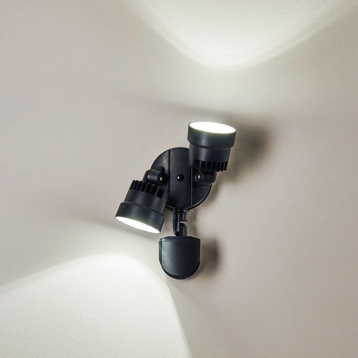 Hofstein Emmerlev Außenwandleuchte LED Schwarz, 2-flammig, Bewegungsmelder 17 Hofstein Emmerlev Außenwandleuchte LED Schwarz, 2-flammig, Bewegungsmelder – Bild 17