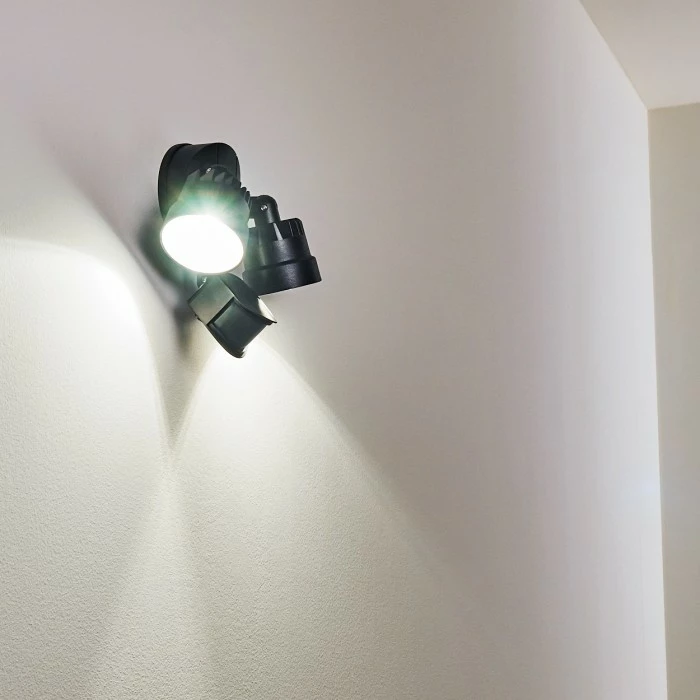 Hofstein Emmerlev Außenwandleuchte LED Schwarz, 2-flammig, Bewegungsmelder 10 Hofstein Emmerlev Außenwandleuchte LED Schwarz, 2-flammig, Bewegungsmelder – Bild 10