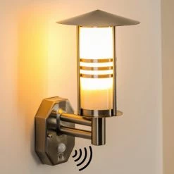 Hofstein Forli Außenwandleuchte Edelstahl, 1-flammig, Bewegungsmelder