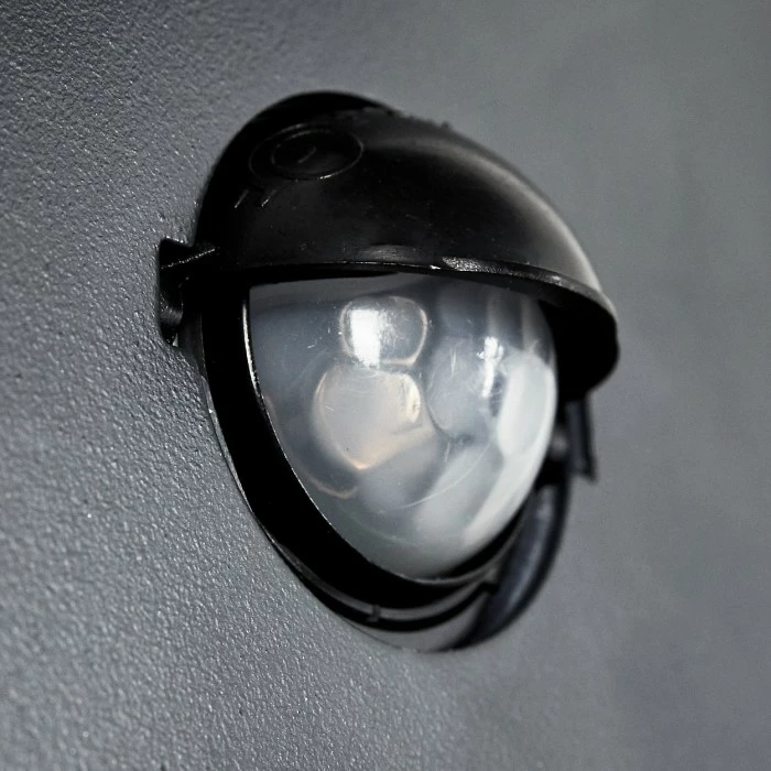 Hofstein Komata Außenwandleuchte Anthrazit, 1-flammig, Bewegungsmelder 3 Hofstein Komata Außenwandleuchte Anthrazit, 1-flammig, Bewegungsmelder – Bild 3