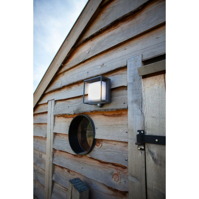 Lutec Lampen Lutec Curtis Solar Wandleuchte LED Anthrazit, 1-flammig, Bewegungsmelder 5 Lutec Lampen Lutec Curtis Solar Wandleuchte LED Anthrazit, 1-flammig, Bewegungsmelder – Bild 5