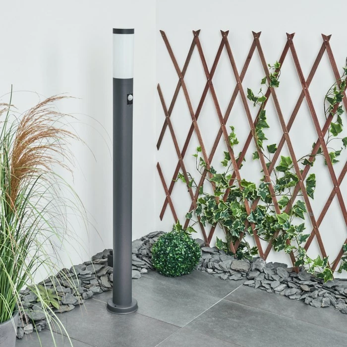 Hofstein Sessa Wegeleuchte Anthrazit, 1-flammig, Bewegungsmelder 2 Hofstein Sessa Wegeleuchte Anthrazit, 1-flammig, Bewegungsmelder – Bild 2